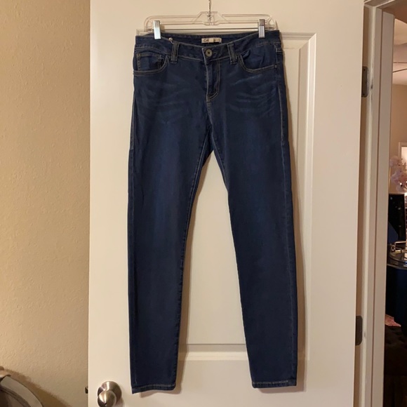 Cabi Skinny Jeans Size 8 - Picture 1 of 3
